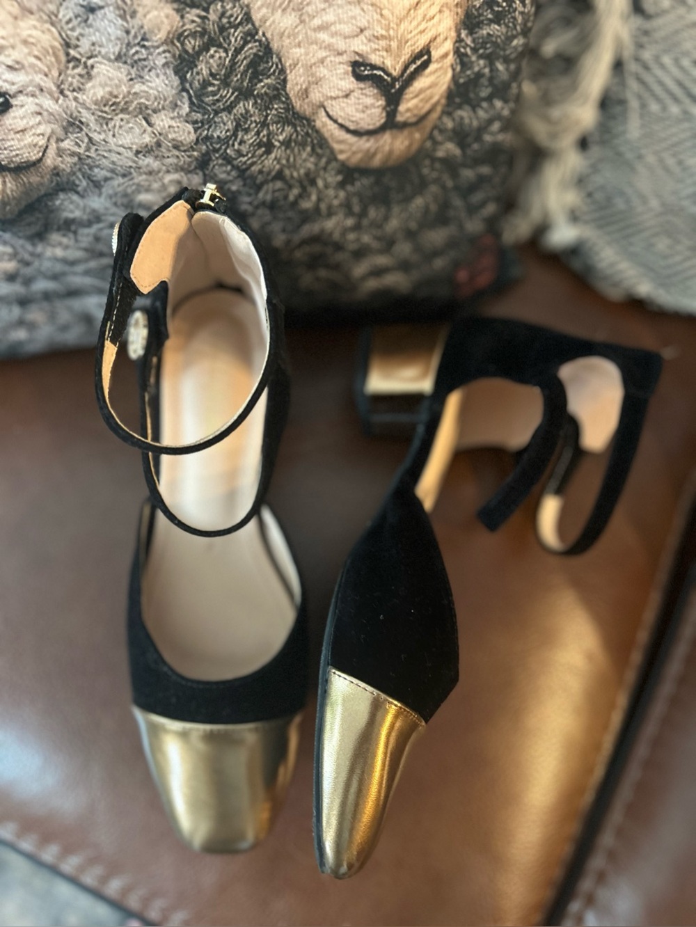Block heel pumps - Picture 3 of 11